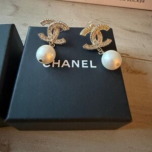 CHANEL Gold CC Crystal Pearl Drop Earrings